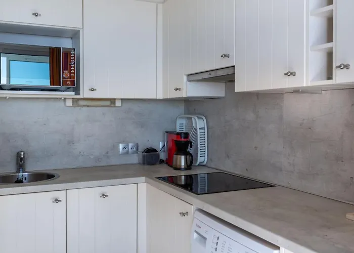 דירה Le Sunset-cap Sud-14 By Interhome